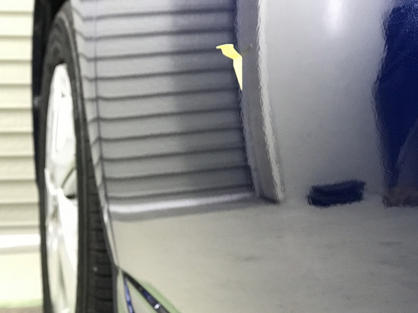 トヨタ　プリウス　左フロントドア　デントリペア