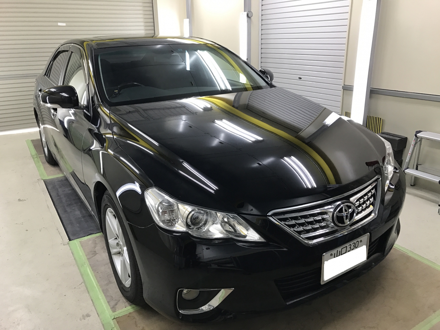 トヨタ　マークＸ　左リヤドア　デントリペア