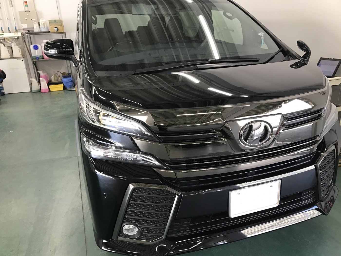 ヘコミ修理　トヨタヴェルファイヤー