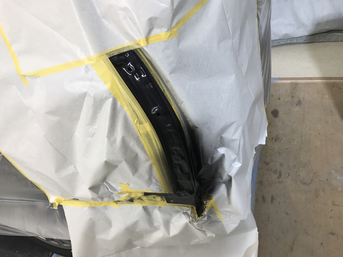 トヨタ　エスクァイア　左クォーター　ヘコミ修理
